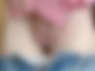 Live cam show with NaughtyBlooms - HD on Dare Cams