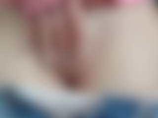 NaughtyBlooms's Live Sex Cam Show
