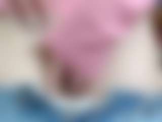 NaughtyBlooms's Live Sex Cam Show