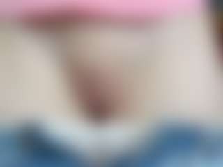 NaughtyBlooms's Live Sex Cam Show
