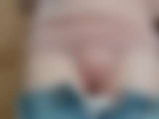 NaughtyBlooms's Live Sex Cam Show