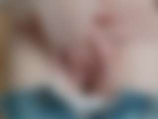 NaughtyBlooms's Live Sex Cam Show