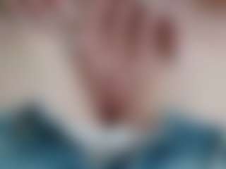 NaughtyBlooms's Live Sex Cam Show