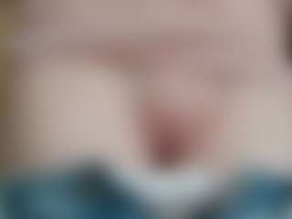 NaughtyBlooms's Live Sex Cam Show