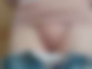 NaughtyBlooms's Live Sex Cam Show