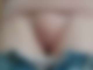 NaughtyBlooms's Live Sex Cam Show