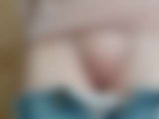 NaughtyBlooms's Live Sex Cam Show