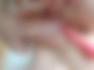 NaughtyBlooms's Live Sex Cam Show