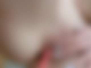 NaughtyBlooms's Live Sex Cam Show