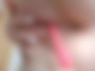 NaughtyBlooms's Live Sex Cam Show