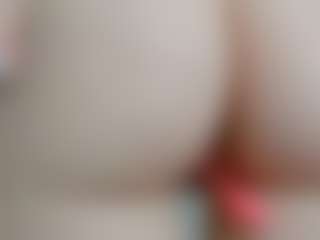 NaughtyBlooms's Live Sex Cam Show