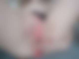 NaughtyBlooms's Live Sex Cam Show