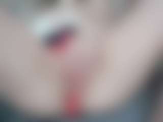 NaughtyBlooms's Live Sex Cam Show