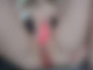 NaughtyBlooms's Live Sex Cam Show
