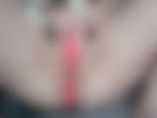 NaughtyBlooms's Live Sex Cam Show