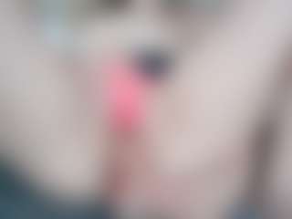 NaughtyBlooms's Live Sex Cam Show