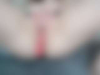 NaughtyBlooms's Live Sex Cam Show