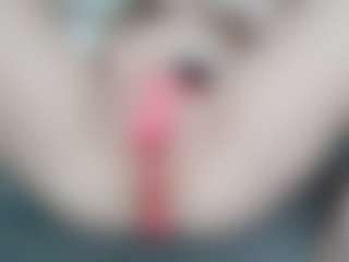 NaughtyBlooms's Live Sex Cam Show