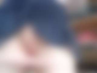 NaughtyBlooms's Live Sex Cam Show