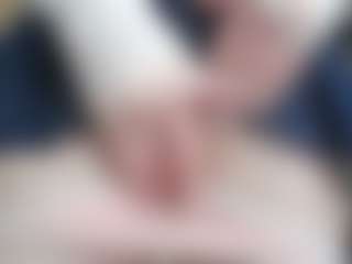 NaughtyBlooms's Live Sex Cam Show