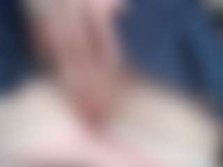 NaughtyBlooms's Live Sex Cam Show