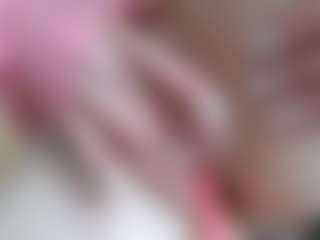 NaughtyBlooms's Live Sex Cam Show