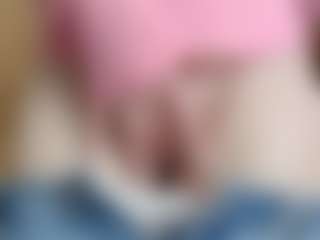 NaughtyBlooms's Live Sex Cam Show