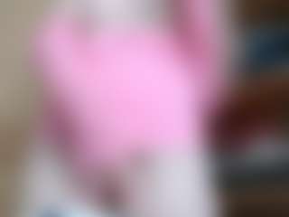NaughtyBlooms's Live Sex Cam Show