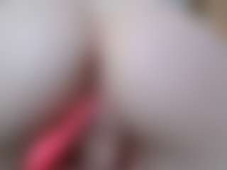 NaughtyBlooms's Live Sex Cam Show
