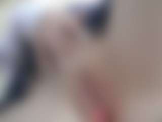 NaughtyBlooms's Live Sex Cam Show