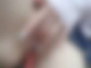 NaughtyBlooms's Live Sex Cam Show