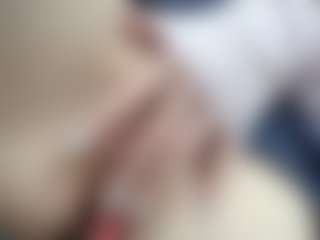 NaughtyBlooms's Live Sex Cam Show
