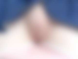NaughtyBlooms's Live Sex Cam Show