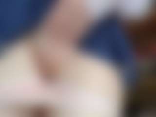 NaughtyBlooms's Live Sex Cam Show