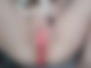 NaughtyBlooms's Live Sex Cam Show