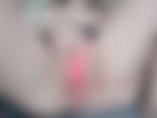 NaughtyBlooms's Live Sex Cam Show