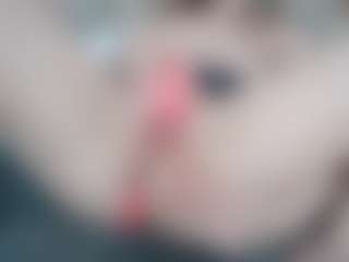NaughtyBlooms's Live Sex Cam Show