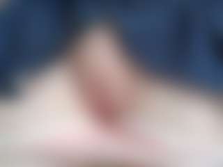 NaughtyBlooms's Live Sex Cam Show