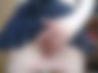 NaughtyBlooms's Live Sex Cam Show