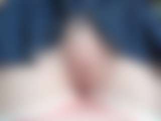 NaughtyBlooms's Live Sex Cam Show