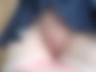 NaughtyBlooms's Live Sex Cam Show