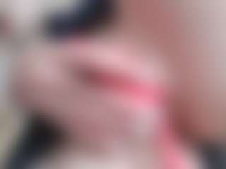 NaughtyBlooms's Live Sex Cam Show