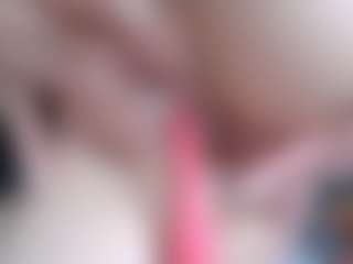 NaughtyBlooms's Live Sex Cam Show