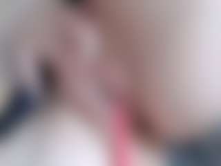 NaughtyBlooms's Live Sex Cam Show
