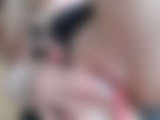 NaughtyBlooms's Live Sex Cam Show