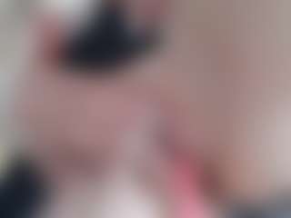 NaughtyBlooms's Live Sex Cam Show