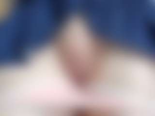 NaughtyBlooms's Live Sex Cam Show