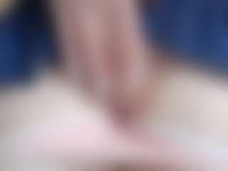 NaughtyBlooms's Live Sex Cam Show