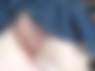 NaughtyBlooms's Live Sex Cam Show