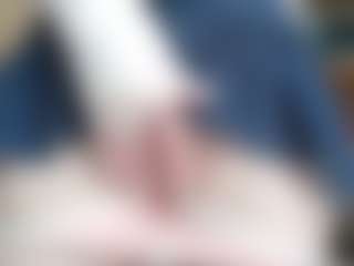 NaughtyBlooms's Live Sex Cam Show